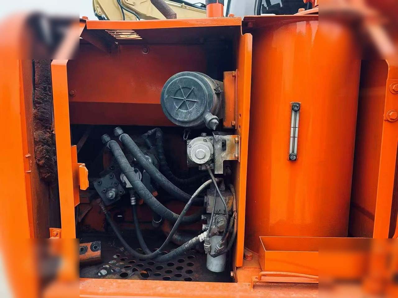 HITACHI EX60-5 - Bandgrävare: bild 5 HITACHI EX60-5 - Bandgrävare: bild 5