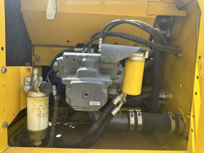 KOMATSU 200-8 - Bandgrävare: bild 3 KOMATSU 200-8 - Bandgrävare: bild 3