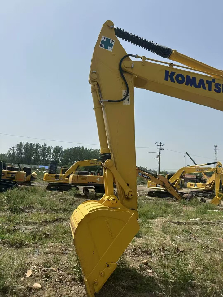 KOMATSU 350 - Bandgrävare: bild 2 KOMATSU 350 - Bandgrävare: bild 2