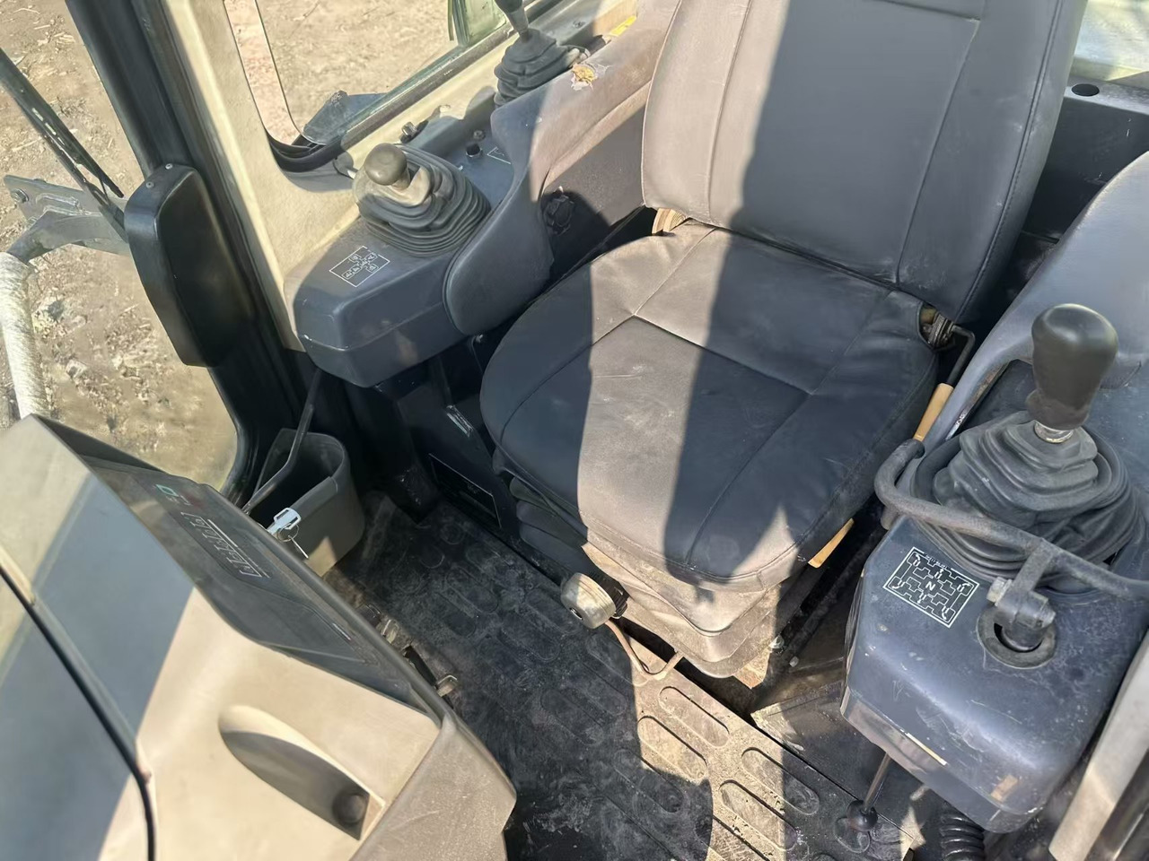 KOMATSU D85E - Bulldozer: bild 3 KOMATSU D85E - Bulldozer: bild 3