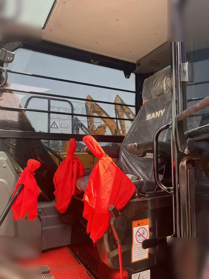 SANY SY95C - Bandgrävare: bild 4 SANY SY95C - Bandgrävare: bild 4