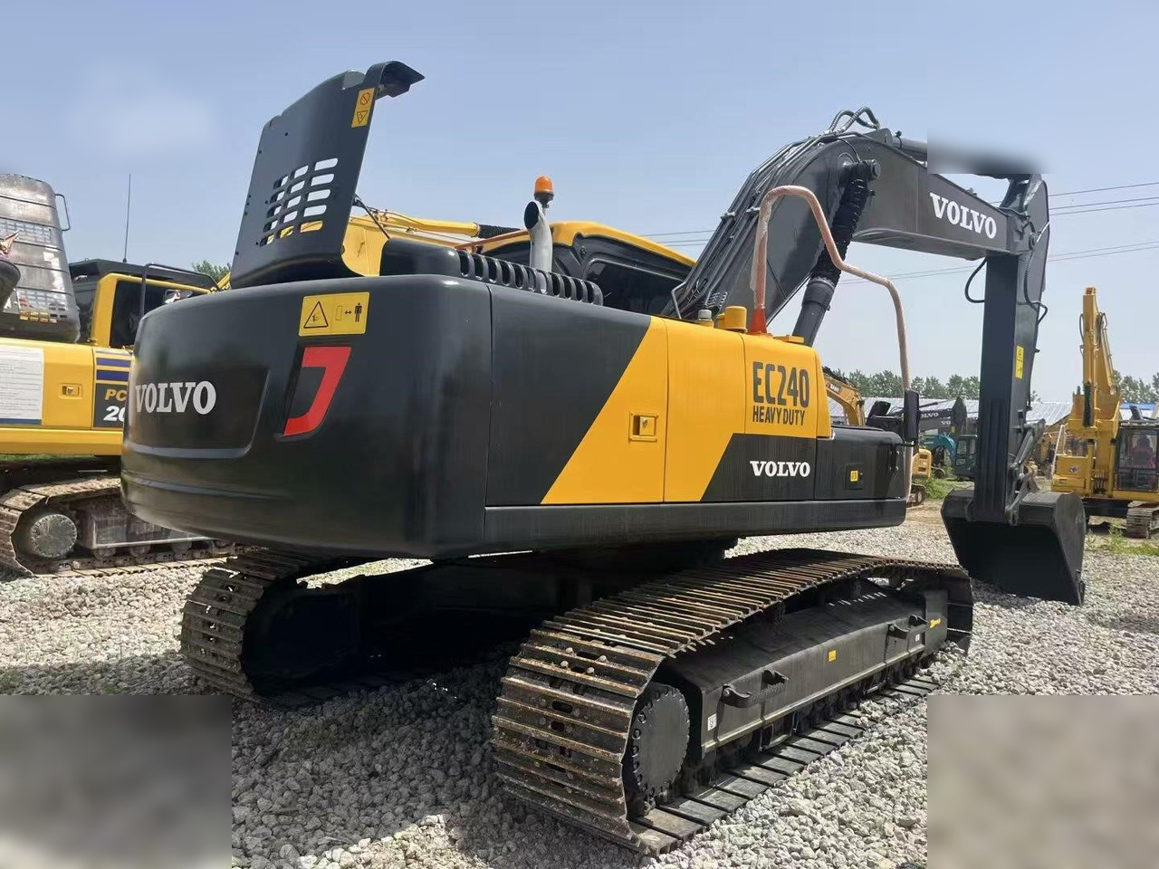 VOLVO EC240 - Bandgrävare: bild 1 VOLVO EC240 - Bandgrävare: bild 1