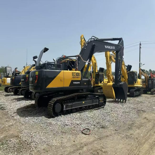 Volvo EC300 - Bandgrävare: bild 2 Volvo EC300 - Bandgrävare: bild 2