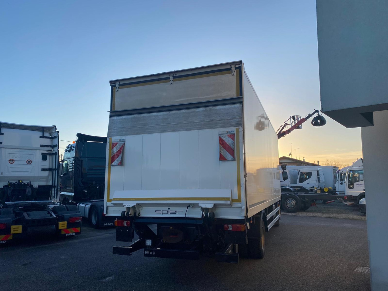 DAF LF 260 FA - Lastbil med skåp: bild 5 DAF LF 260 FA - Lastbil med skåp: bild 5