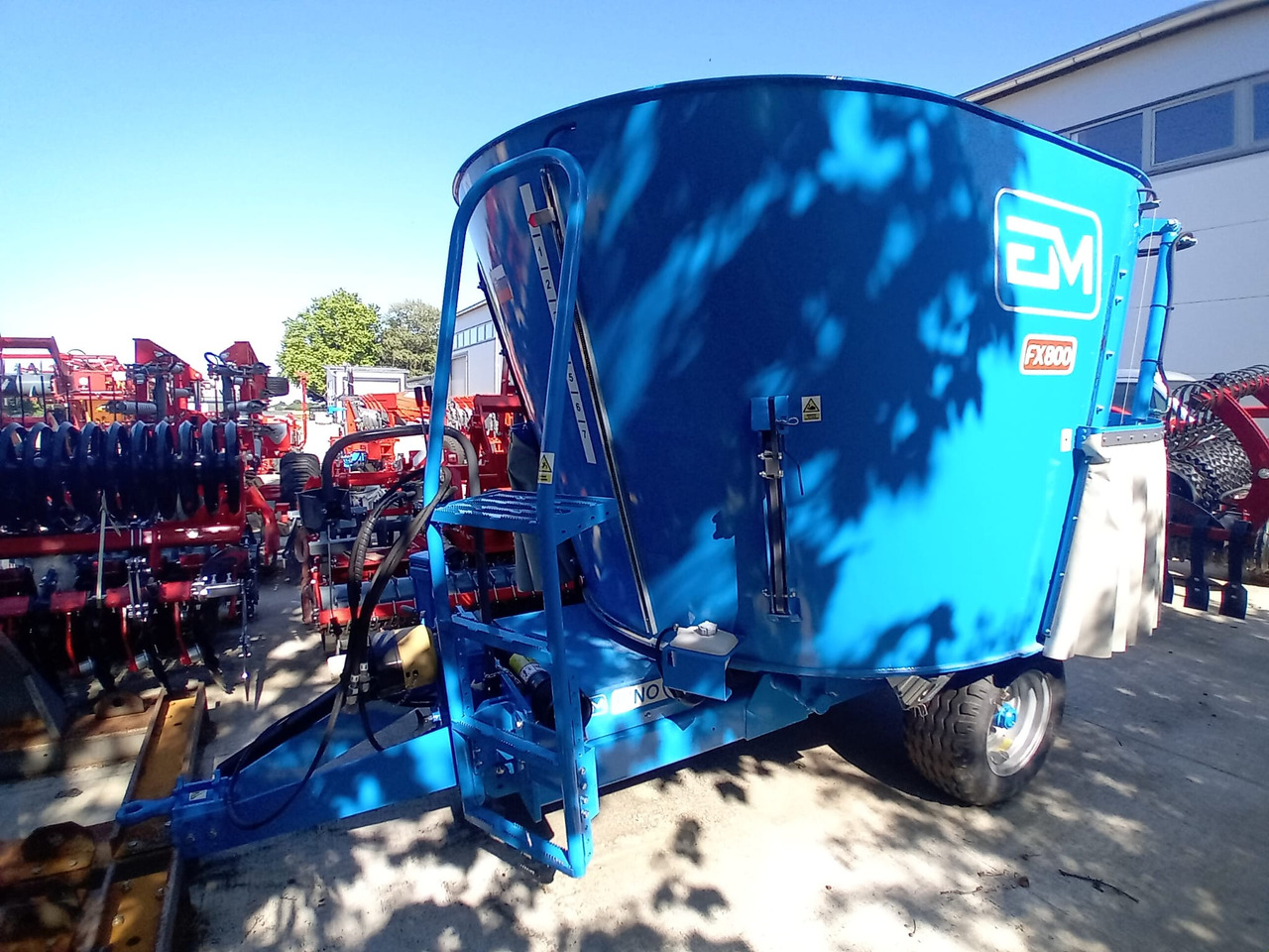 EUROMILK RINO FX 800 - Fullfoderblandare: bild 1 EUROMILK RINO FX 800 - Fullfoderblandare: bild 1