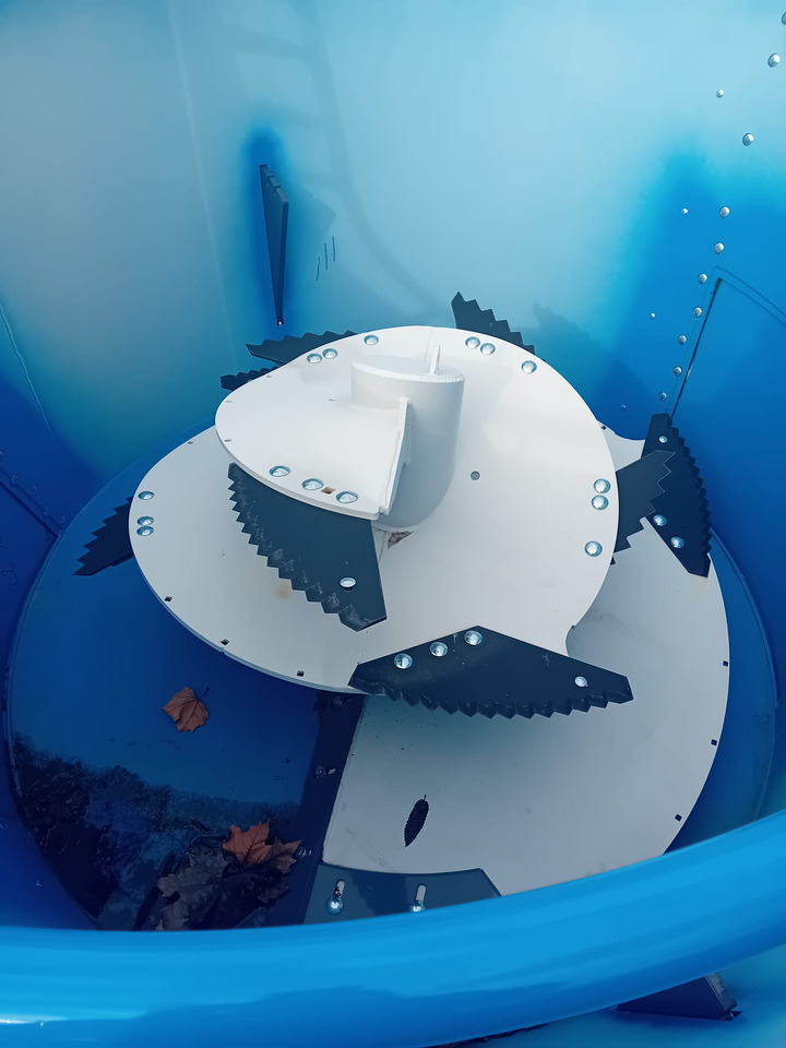 EUROMILK RINO FX 800 - Fullfoderblandare: bild 3 EUROMILK RINO FX 800 - Fullfoderblandare: bild 3