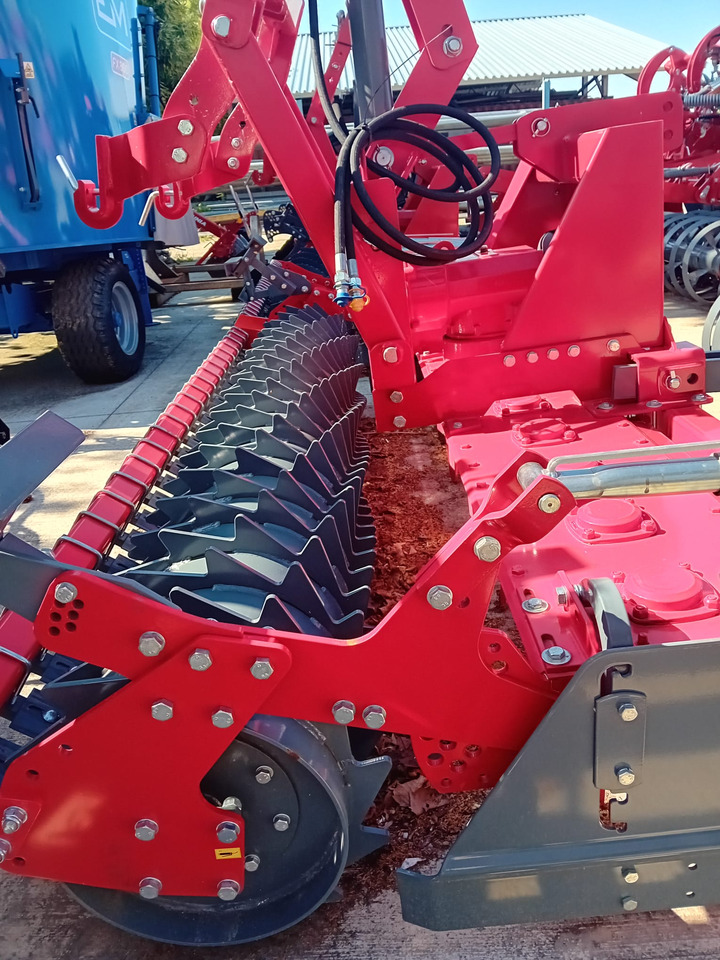 UNIA HERMES 3 - Rotorharv: bild 1 UNIA HERMES 3 - Rotorharv: bild 1