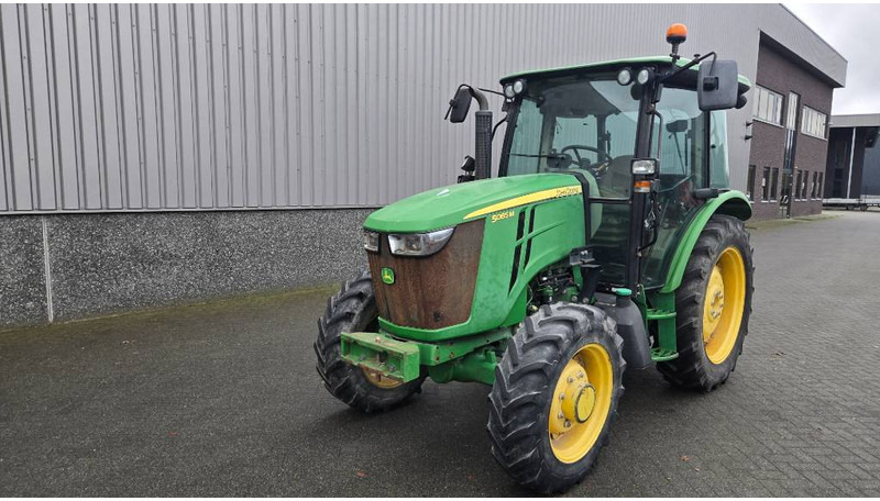 John Deere 5085 M - Traktor: bild 1 John Deere 5085 M - Traktor: bild 1
