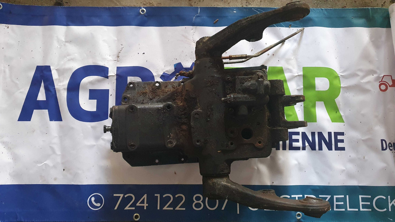 Tylny podnośnik obudowa plecak Deutz Fahr Same Massey 0.011.2299.3 - Reservdelar för Lantbruksmaskiner: bild 1 Tylny podnośnik obudowa plecak Deutz Fahr Same Massey 0.011.2299.3 - Reservdelar för Lantbruksmaskiner: bild 1