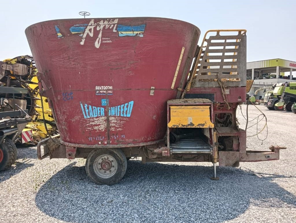 AGM W14 MC - Fullfoderblandare: bild 5 AGM W14 MC - Fullfoderblandare: bild 5