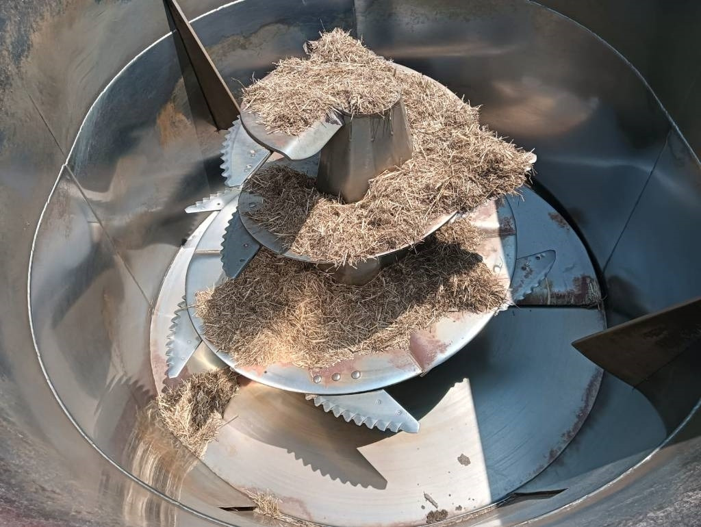 AGM W14 MC - Fullfoderblandare: bild 3 AGM W14 MC - Fullfoderblandare: bild 3