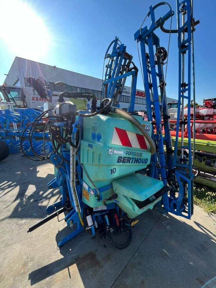 Berthoud Force 1000 - Traktorburen spruta: bild 2 Berthoud Force 1000 - Traktorburen spruta: bild 2
