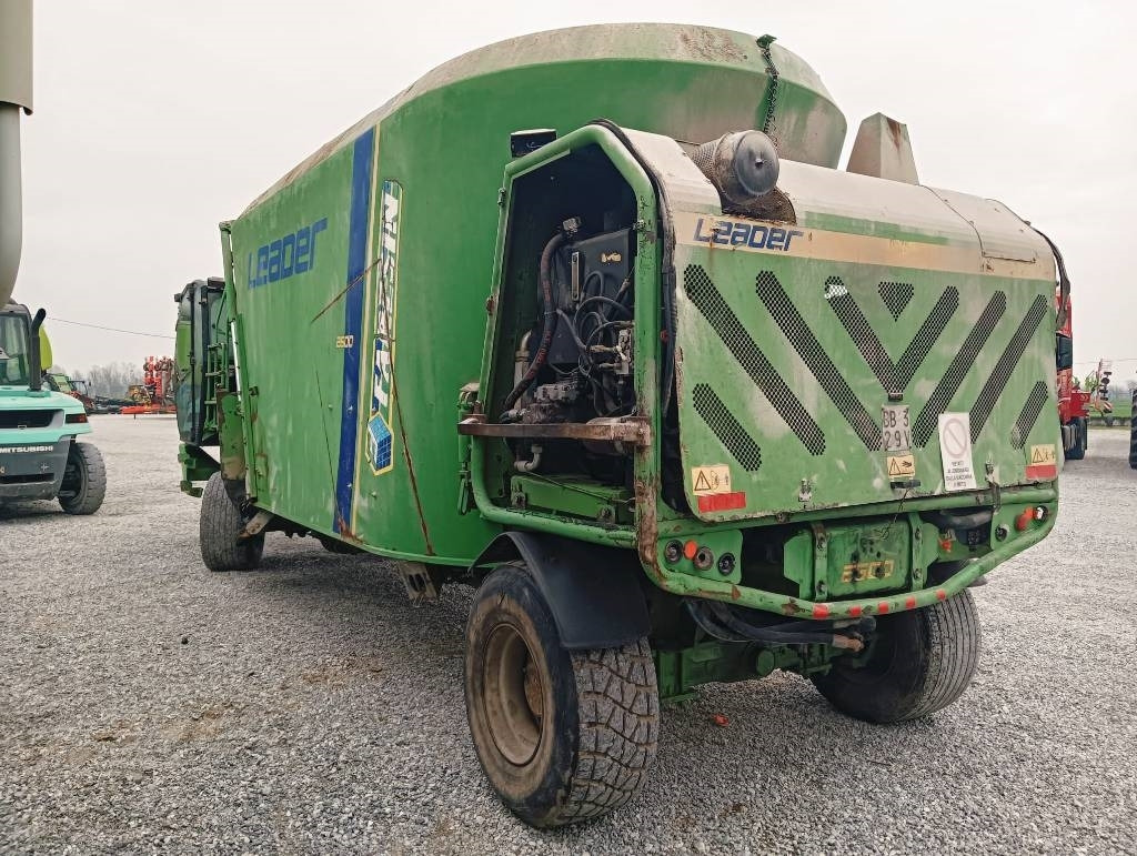 Faresin LEADER 2600  - Fullfoderblandare: bild 5 Faresin LEADER 2600  - Fullfoderblandare: bild 5