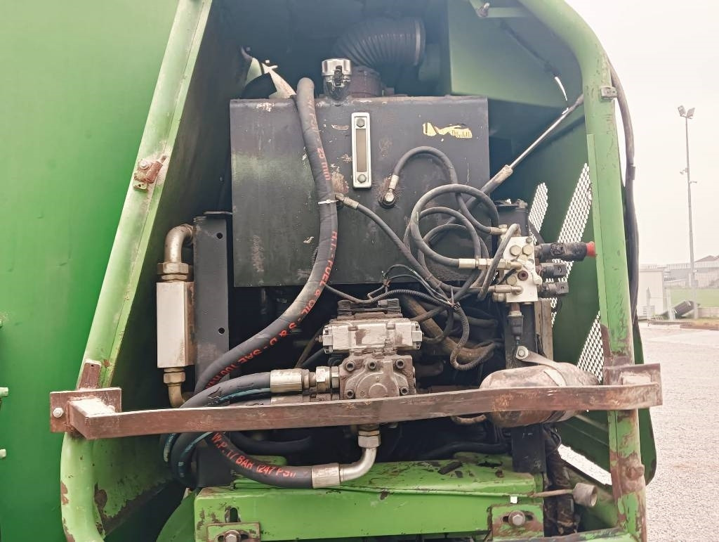 Faresin LEADER 2600  - Fullfoderblandare: bild 4 Faresin LEADER 2600  - Fullfoderblandare: bild 4