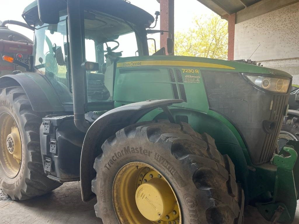 John Deere 7230 R  - Traktor: bild 1 John Deere 7230 R  - Traktor: bild 1