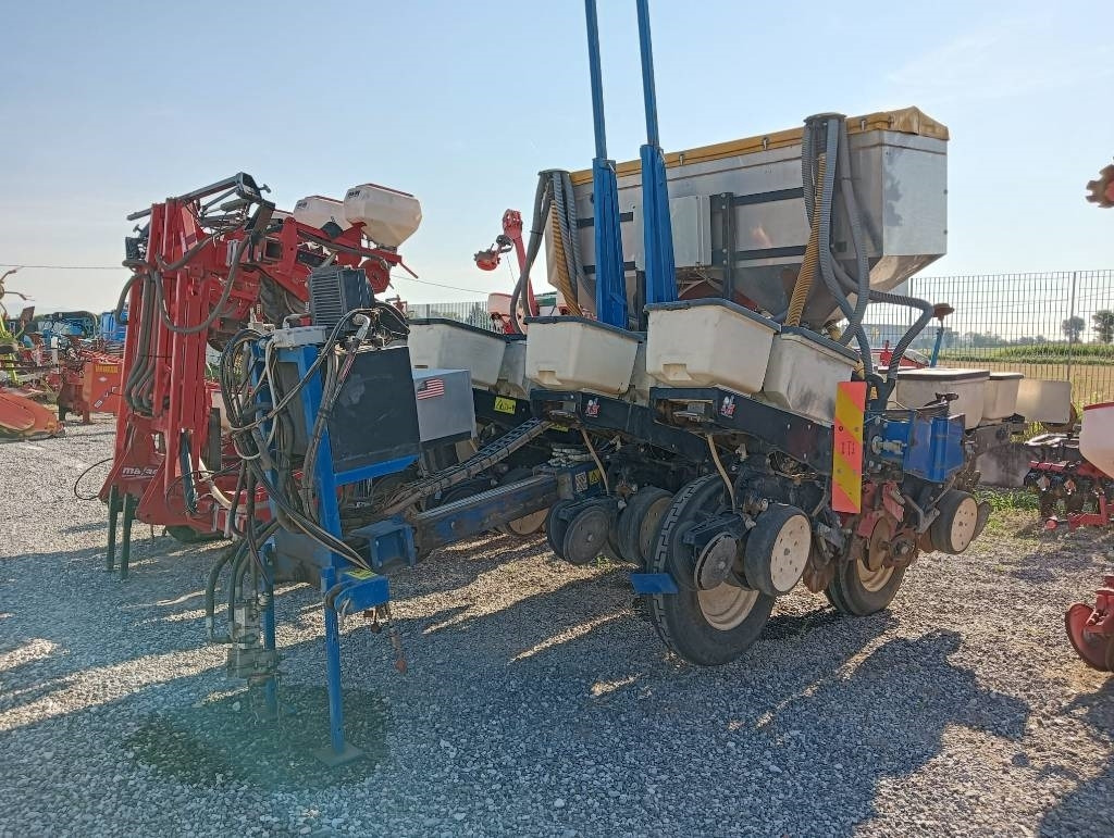 Kinze 3000 - Precisionssåmaskin: bild 1 Kinze 3000 - Precisionssåmaskin: bild 1