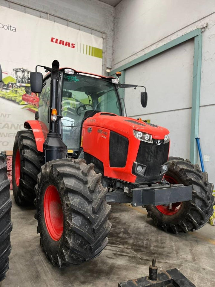 Kubota M 6-141  - Traktor: bild 1 Kubota M 6-141  - Traktor: bild 1