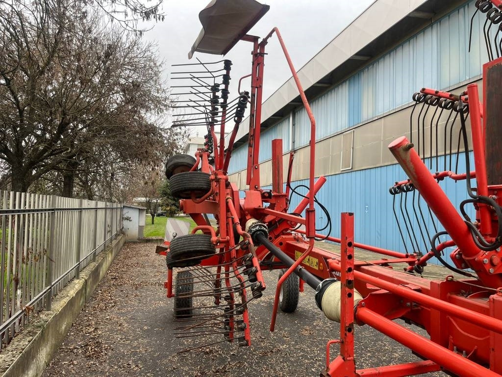 Kuhn 6520 - Hövändare: bild 3 Kuhn 6520 - Hövändare: bild 3