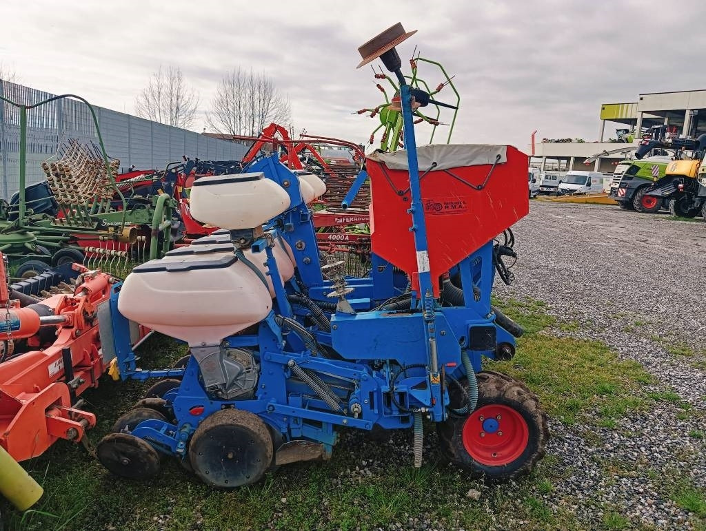 Monosem NG PLUS 4 - Precisionssåmaskin: bild 3 Monosem NG PLUS 4 - Precisionssåmaskin: bild 3