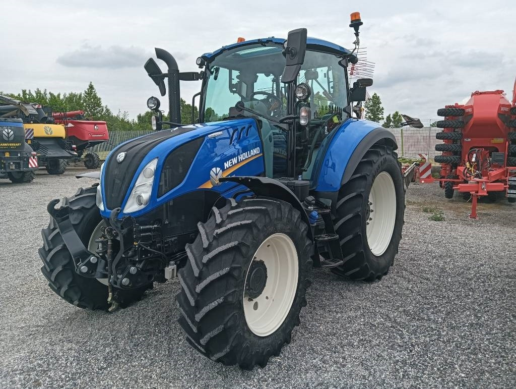 New Holland T 5.120 - Traktor: bild 3 New Holland T 5.120 - Traktor: bild 3