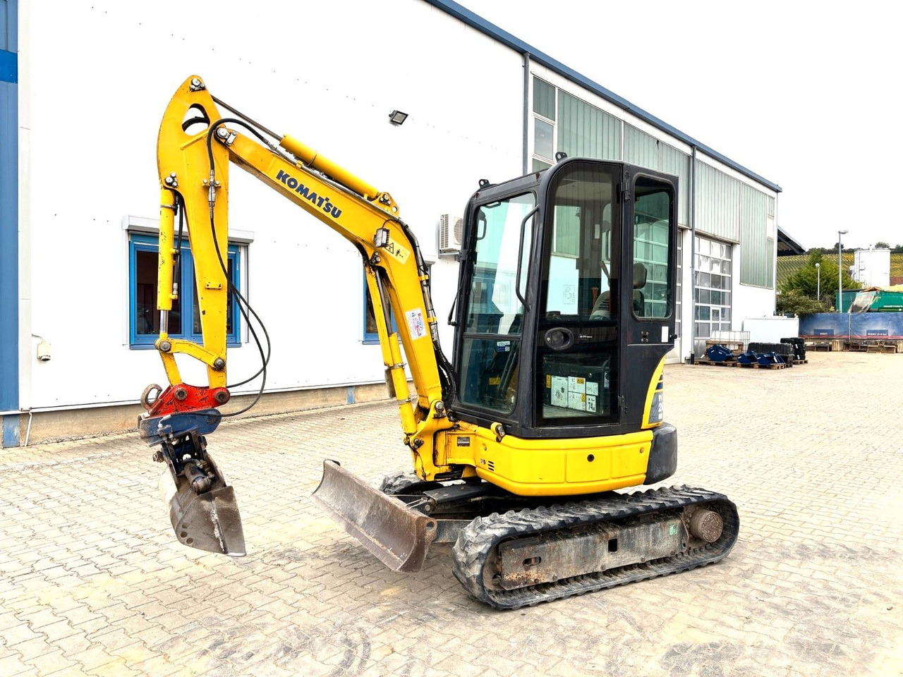 Komatsu PC26MR-3 - Minigrävmaskin: bild 1 Komatsu PC26MR-3 - Minigrävmaskin: bild 1