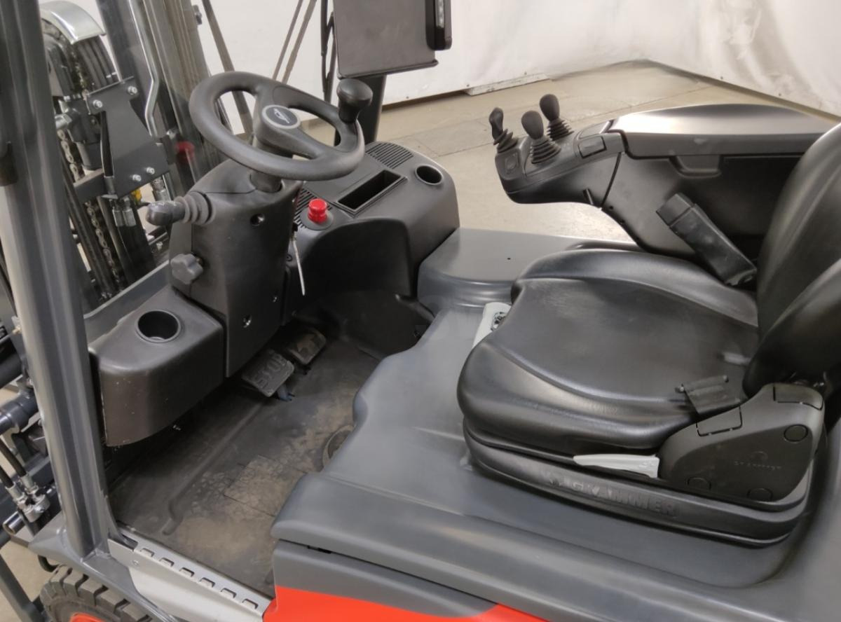 Fenwick E16 02 - Eltruck: bild 3 Fenwick E16 02 - Eltruck: bild 3