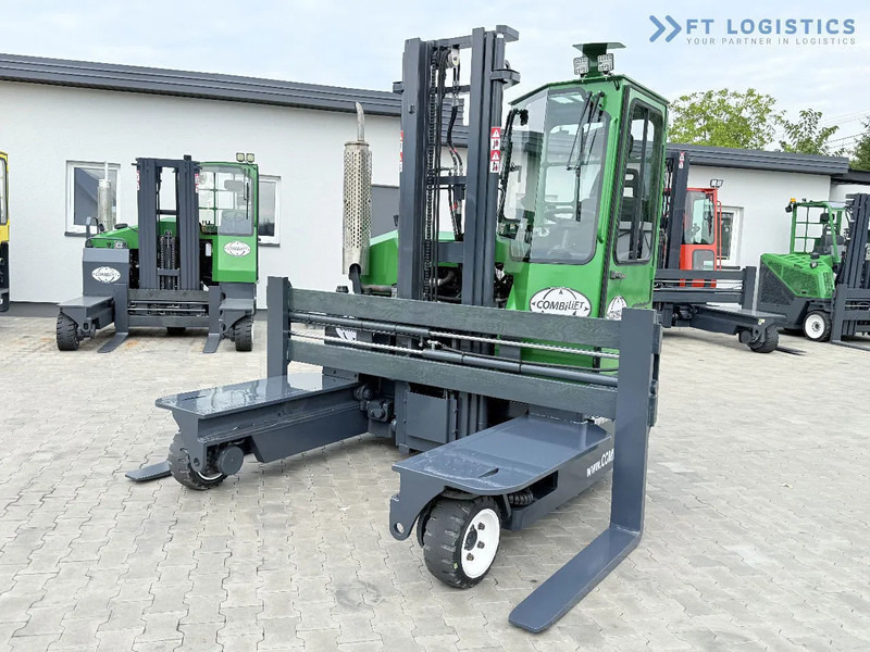 Combilift C3000 / DIESEL / DUPLEX - 4000MM / WIDE FORK POSITIONER 2700MM / FULL HEATED CABIN / ONLY 6905H / CONDITION - LIKE NEW! C3000 / - 4-vägstruck: bild 3 Combilift C3000 / DIESEL / DUPLEX - 4000MM / WIDE FORK POSITIONER 2700MM / FULL HEATED CABIN / ONLY 6905H / CONDITION - LIKE NEW! C3000 / - 4-vägstruck: bild 3