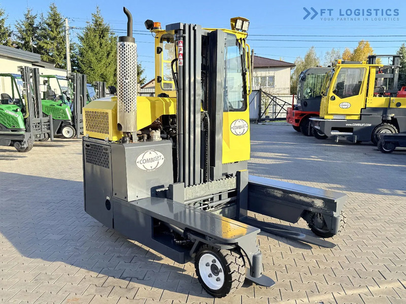 Combilift C3000 / GAS / TRIPLEX 4900MM / FREE LIFT / FORK POSITIONER / FULL CABIN / EXCELLENT CONDITION / Wide range of four-way and side - 4-vägstruck: bild 5 Combilift C3000 / GAS / TRIPLEX 4900MM / FREE LIFT / FORK POSITIONER / FULL CABIN / EXCELLENT CONDITION / Wide range of four-way and side - 4-vägstruck: bild 5
