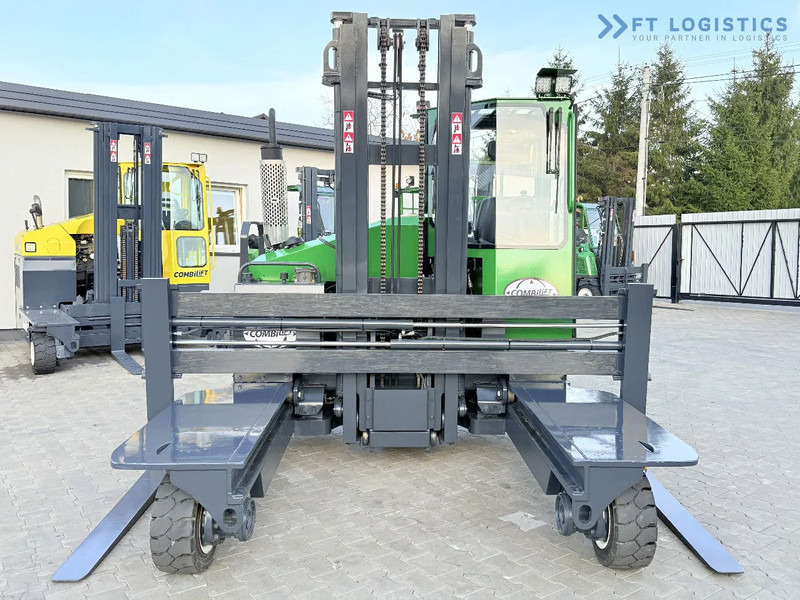 Combilift C4500 / DIESEL / DUPLEX 4000MM / WIDE FORK POSITIONER / HEATING / FULL CABIN / EXCELLENT CONDITION / A wide range of four-way an - 4-vägstruck: bild 5 Combilift C4500 / DIESEL / DUPLEX 4000MM / WIDE FORK POSITIONER / HEATING / FULL CABIN / EXCELLENT CONDITION / A wide range of four-way an - 4-vägstruck: bild 5