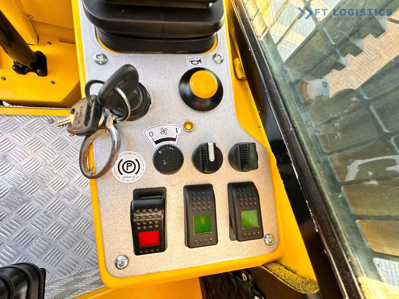 4-vägstruck Combilift C5000SL / 5T / DUPLEX – 4000 MM / FREE LIFT / LPG / LIKE NEW!!! C5000SL / 5T / DUPLEX – 4000 MM / FREE LIFT / LPG / LIKE NEW!!!: bild 20