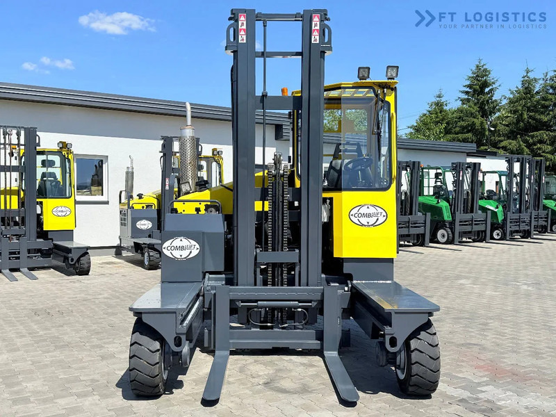 Combilift C5000XL / GAS / DUPLEX / 4500MM / FREE LIFT / SIDESHIFT / FORK POSITIONER / XL CABIN / NEW TYRES C5000XL / GAS / DUPLEX / 4500MM - 4-vägstruck: bild 5 Combilift C5000XL / GAS / DUPLEX / 4500MM / FREE LIFT / SIDESHIFT / FORK POSITIONER / XL CABIN / NEW TYRES C5000XL / GAS / DUPLEX / 4500MM - 4-vägstruck: bild 5
