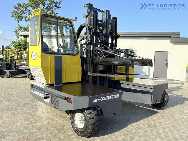 Combilift C6000SR / DUPLEX / 4200MM / LOAD CLAMP ON FORKS / FREE LIFT / DIESEL / POSITIONER / NEW TIRES / LIKE NEW / Wide range of four-wa - 4-vägstruck: bild 1 Combilift C6000SR / DUPLEX / 4200MM / LOAD CLAMP ON FORKS / FREE LIFT / DIESEL / POSITIONER / NEW TIRES / LIKE NEW / Wide range of four-wa - 4-vägstruck: bild 1