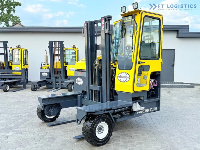 Combilift COMBILIFT C3000XL LARGE CABIN – DUPLEX 3200mm – Year 2015 – LPG – FREE LIFT – SIDESHIFT – CONDITION 5/5 COMBILIFT C3000XL LARGE - 4-vägstruck: bild 1 Combilift COMBILIFT C3000XL LARGE CABIN – DUPLEX 3200mm – Year 2015 – LPG – FREE LIFT – SIDESHIFT – CONDITION 5/5 COMBILIFT C3000XL LARGE - 4-vägstruck: bild 1