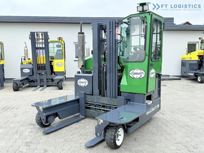 Combilift Combilift C3000 / DIESEL / TRIPLEX 4900MM / FREE LIFT / FORK POSITIONER / HEATING / FULL CABIN / PERFECT CONDITION / Wide range - 4-vägstruck: bild 3 Combilift Combilift C3000 / DIESEL / TRIPLEX 4900MM / FREE LIFT / FORK POSITIONER / HEATING / FULL CABIN / PERFECT CONDITION / Wide range - 4-vägstruck: bild 3