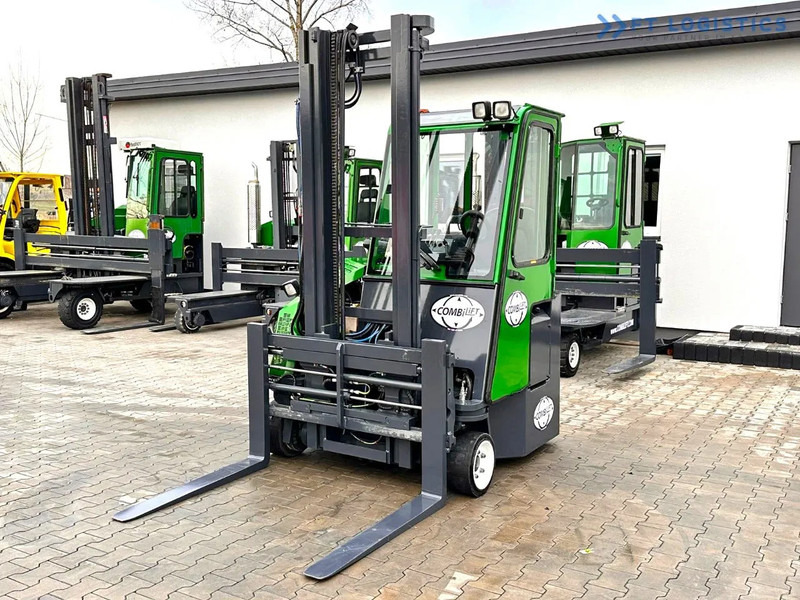 Combilift Combilift C3000CB - DUPLEX 4000mm - Year 2015 - / CABIN - HEATING / ONLY 6546 MTH / EXCELLENT CONDITION / LIKE NEW! Combilift C3 - 4-vägstruck: bild 2 Combilift Combilift C3000CB - DUPLEX 4000mm - Year 2015 - / CABIN - HEATING / ONLY 6546 MTH / EXCELLENT CONDITION / LIKE NEW! Combilift C3 - 4-vägstruck: bild 2