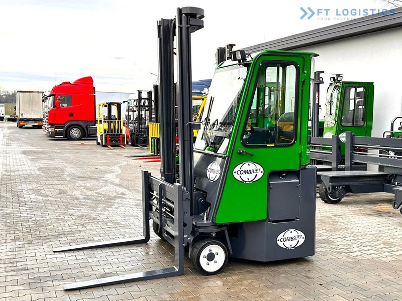 Combilift Combilift C3000CB - DUPLEX 4000mm - Year 2015 - / CABIN - HEATING / ONLY 6546 MTH / EXCELLENT CONDITION / LIKE NEW! Combilift C3 - 4-vägstruck: bild 3 Combilift Combilift C3000CB - DUPLEX 4000mm - Year 2015 - / CABIN - HEATING / ONLY 6546 MTH / EXCELLENT CONDITION / LIKE NEW! Combilift C3 - 4-vägstruck: bild 3