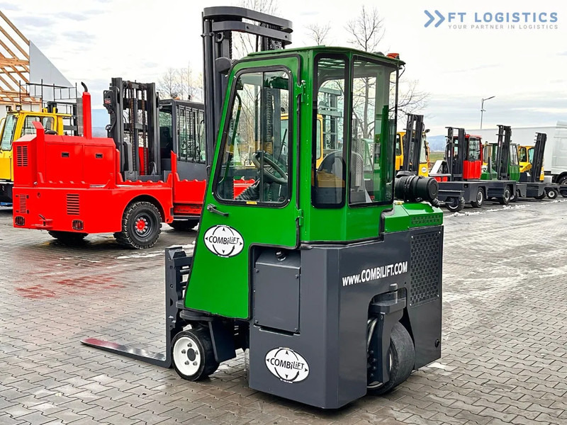 Combilift Combilift C3000CB - DUPLEX 4000mm - Year 2015 - / CABIN - HEATING / ONLY 6546 MTH / EXCELLENT CONDITION / LIKE NEW! Combilift C3 - 4-vägstruck: bild 5 Combilift Combilift C3000CB - DUPLEX 4000mm - Year 2015 - / CABIN - HEATING / ONLY 6546 MTH / EXCELLENT CONDITION / LIKE NEW! Combilift C3 - 4-vägstruck: bild 5