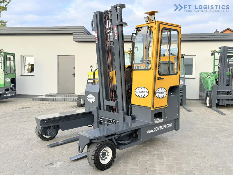 Combilift Combilift FOUR-WAY – MULTI-DIRECTIONAL FORKLIFT / COMBILIFT C4000 / DIESEL / DUPLEX 4100MM / FORK POSITIONER / FULL HEATED CABIN - 4-vägstruck: bild 1 Combilift Combilift FOUR-WAY – MULTI-DIRECTIONAL FORKLIFT / COMBILIFT C4000 / DIESEL / DUPLEX 4100MM / FORK POSITIONER / FULL HEATED CABIN - 4-vägstruck: bild 1