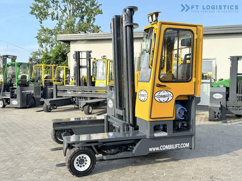 Combilift Combilift FOUR-WAY MULTIDIRECTIONAL FORKLIFT C4000 / GAS / DUPLEX 4500MM / ONLY 6604 HOURS / SIDE SHIFT / FULL CABIN / PERFECT C - 4-vägstruck: bild 3 Combilift Combilift FOUR-WAY MULTIDIRECTIONAL FORKLIFT C4000 / GAS / DUPLEX 4500MM / ONLY 6604 HOURS / SIDE SHIFT / FULL CABIN / PERFECT C - 4-vägstruck: bild 3