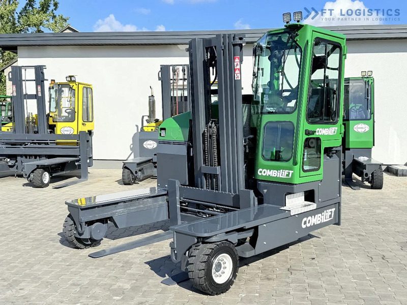 Combilift FOUR-WAY / MULTI-DIRECTIONAL FORKLIFT C4500 / DIESEL / TRIPLEX 4900MM / ONLY 4160 WORKING HOURS / FORK POSITIONER / FULL CABIN W - 4-vägstruck: bild 2 Combilift FOUR-WAY / MULTI-DIRECTIONAL FORKLIFT C4500 / DIESEL / TRIPLEX 4900MM / ONLY 4160 WORKING HOURS / FORK POSITIONER / FULL CABIN W - 4-vägstruck: bild 2