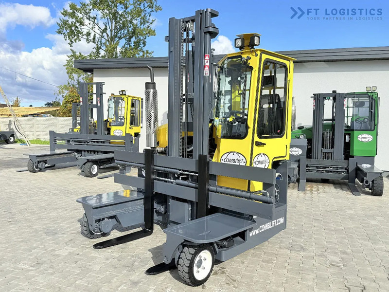 Combilift FOUR-WAY / MULTI-DIRECTIONAL FORKLIFT / ONLY 491 HOURS / C2500 / GAS / DUPLEX 4600MM / SHORT – ONLY 1900MM / WIDTH 2700MM WITH F - 4-vägstruck: bild 2 Combilift FOUR-WAY / MULTI-DIRECTIONAL FORKLIFT / ONLY 491 HOURS / C2500 / GAS / DUPLEX 4600MM / SHORT – ONLY 1900MM / WIDTH 2700MM WITH F - 4-vägstruck: bild 2