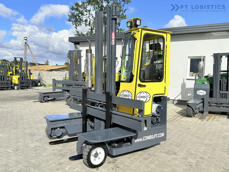 Combilift FOUR-WAY / MULTI-DIRECTIONAL FORKLIFT / ONLY 491 HOURS / C2500 / GAS / DUPLEX 4600MM / SHORT – ONLY 1900MM / WIDTH 2700MM WITH F - 4-vägstruck: bild 3 Combilift FOUR-WAY / MULTI-DIRECTIONAL FORKLIFT / ONLY 491 HOURS / C2500 / GAS / DUPLEX 4600MM / SHORT – ONLY 1900MM / WIDTH 2700MM WITH F - 4-vägstruck: bild 3