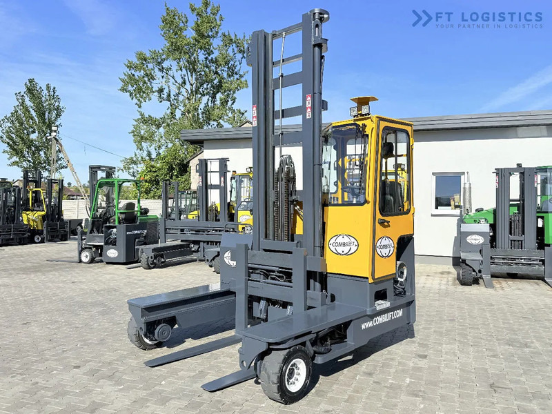 Combilift FOUR-WAY MULTIDIRECTIONAL FORKLIFT / C4000 / DUPLEX - 5500MM / FREE-LIFT / FORKS POSITIONER / LIKE-NEW FOUR-WAY MULTIDIRECTIONAL - 4-vägstruck: bild 2 Combilift FOUR-WAY MULTIDIRECTIONAL FORKLIFT / C4000 / DUPLEX - 5500MM / FREE-LIFT / FORKS POSITIONER / LIKE-NEW FOUR-WAY MULTIDIRECTIONAL - 4-vägstruck: bild 2