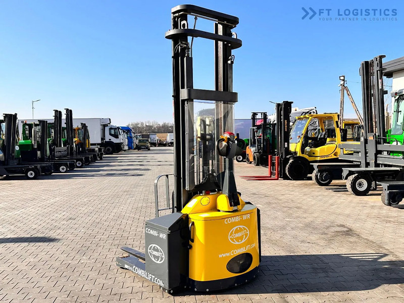 Combilift WR-4 / DUPLEX / 4.5M / 2017 / ONLY 30 MTH / LIKE NEW / 1500KG - Staplare: bild 5 Combilift WR-4 / DUPLEX / 4.5M / 2017 / ONLY 30 MTH / LIKE NEW / 1500KG - Staplare: bild 5