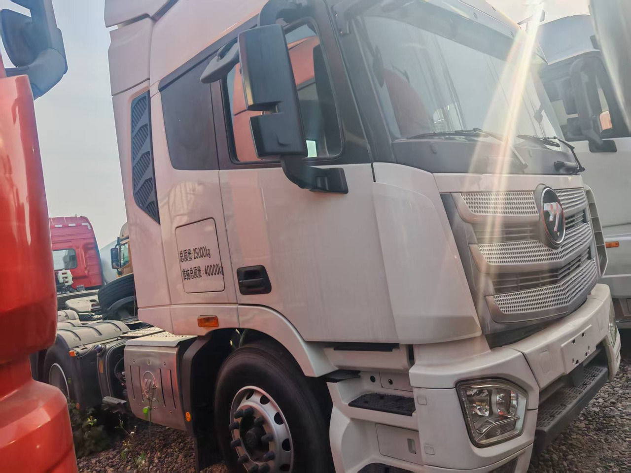 Auman 6×4 - Tippbil semitrailer: bild 5 Auman 6×4 - Tippbil semitrailer: bild 5