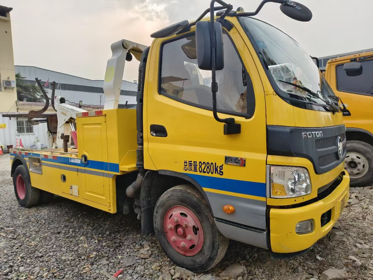 FOTON 4×2 - Bärgningsbil: bild 1 FOTON 4×2 - Bärgningsbil: bild 1