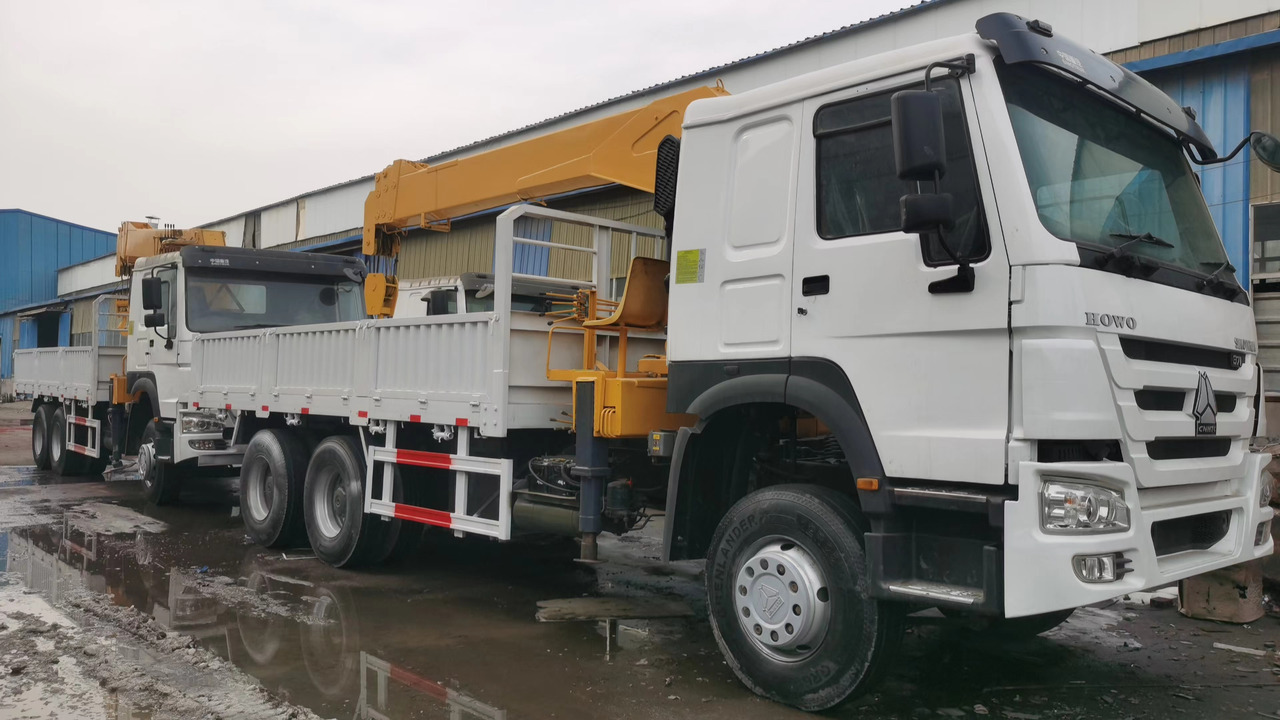 HOWO 371 - Kranbil: bild 4 HOWO 371 - Kranbil: bild 4
