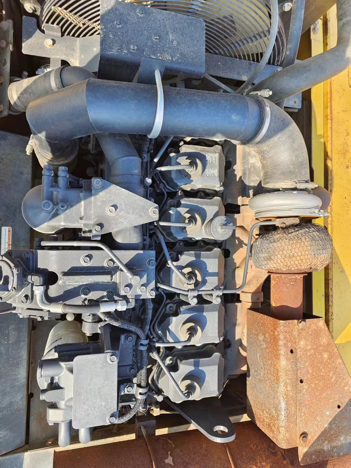 KOMATSU 6D125E - Motor för Grävmaskin: bild 3 KOMATSU 6D125E - Motor för Grävmaskin: bild 3