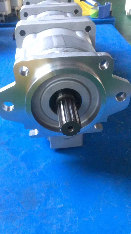 KOMATSU 705-56-34180 - Hydraulpump för Grävmaskin: bild 4 KOMATSU 705-56-34180 - Hydraulpump för Grävmaskin: bild 4