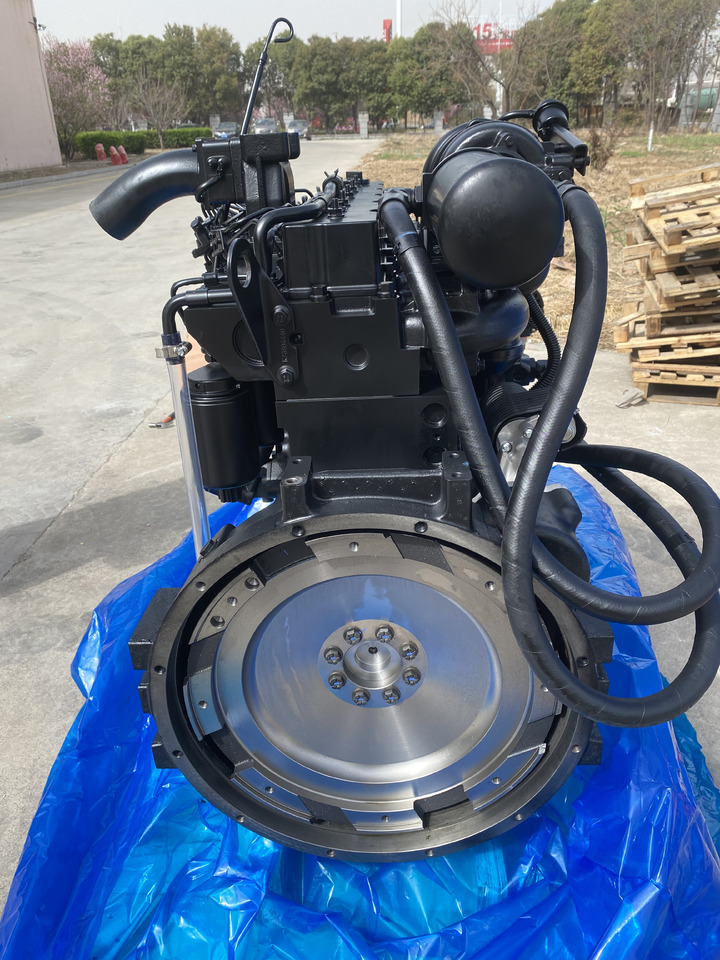 KOMATSU SAA6D114E - Motor för Grävmaskin: bild 4 KOMATSU SAA6D114E - Motor för Grävmaskin: bild 4